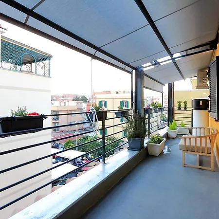 Bright Modern Flat 7 *