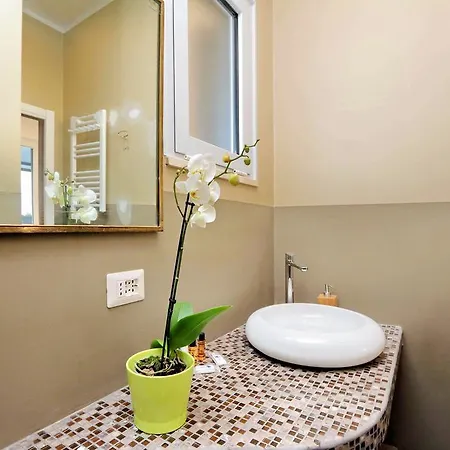 Apartament Bright Modern Flat 7 *