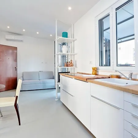 Bright Modern Flat 7 Apartmán